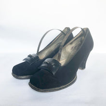 Load image into Gallery viewer, Original 1940s Black Suede Clarks Court Shoes - UK 4 4.5