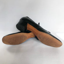 Load image into Gallery viewer, Original 1940s American Black Leather Lace Up Shoes - UK 7
