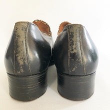 Load image into Gallery viewer, CC41 1940s Black Leather Walking Shoes with Buckle - UK 5