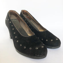 Load image into Gallery viewer, Original 1940s Black Suede and Leather Court Shoes - UK 3 3.5