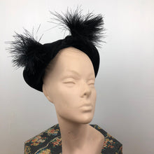 Load image into Gallery viewer, Original 1920s or 1930s Black Fur Felt and Ostrich Feather Hat - Deco - Flapper