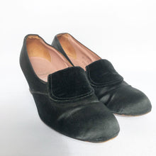 Load image into Gallery viewer, Original 1940s Black Satin and Velvet Evening Shoes by Randalls - UK 3.5 or 4