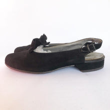 Load image into Gallery viewer, 1940s Velvet Step Black Suede Flat Shoes - UK 3.5 or 4