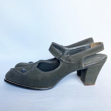 Load image into Gallery viewer, Original 1940s Charcoal Grey Suede Sandals - Great Shoes - UK 7 or 7.5