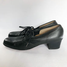 Load image into Gallery viewer, Original 1940s American Black Leather Lace Up Shoes - UK 7
