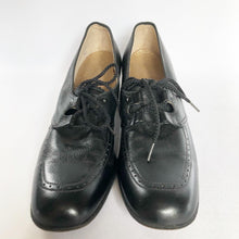 Load image into Gallery viewer, Original 1940s American Black Leather Lace Up Shoes - UK 7