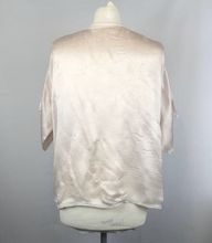 Load image into Gallery viewer, 1930s 1940s Soft Pale Pink Satin Bed Jacket with Applique - B38 40