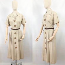 Load image into Gallery viewer, Original 1940s Natural Linen Summer Dress with Statement Buttons - Classic Piece - Bust 36 38