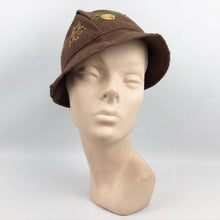 Load image into Gallery viewer, Original 1930s Brown Felt Hat with Autumnal Embroidery
