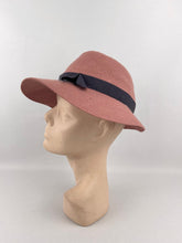 Load image into Gallery viewer, Original 1940’s Dusky Pink Felt Fedora Hat with Grosgrain Trim *