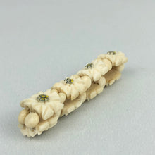 Load image into Gallery viewer, 1940s Carved Bovine Elasticated Bracelet