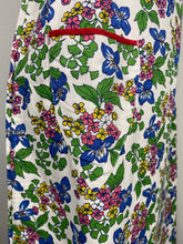 Load image into Gallery viewer, 1940s Floral Cotton Pinny - Would Make A Great Summer Dress - Bust 32 33 34 *
