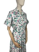 Load image into Gallery viewer, Original 1940's or 1950's Volup St Michael CC41 Cotton Floral Frock - Bust 42 44 *