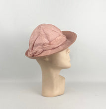 Load image into Gallery viewer, Original 1930s Pink Fabric Sun Hat with Seamed Brim - AS IS