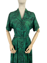 Load image into Gallery viewer, Original Mode O’Day Green and Black Belted Day Dress - Bust 36 38 *