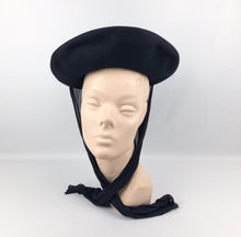Load image into Gallery viewer, 1940s Midnight Blue American Made Felt Hat with Jersey Scarf