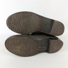 Load image into Gallery viewer, Original 1950s Clarks Wide Fitting Fur Lined Zip Front Boots - UK 6