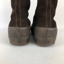 Load image into Gallery viewer, Original 1950s Clarks Wide Fitting Fur Lined Zip Front Boots - UK 6