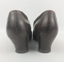 Load image into Gallery viewer, Wounded But Wearable Original 1930s Brown Leather and Suede Lace Up Shoes - Uk Size 6