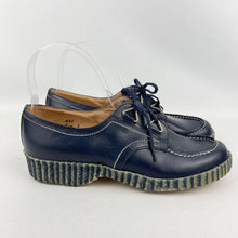 Load image into Gallery viewer, 1940's 1950's Blue Leather Lace Up Shoes with Crepe Soles - UK 5