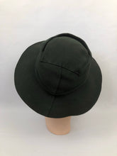 Load image into Gallery viewer, 1930s 1940s Dark Forest Green Felt Fedora