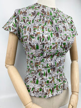 Load image into Gallery viewer, 1940's Reproduction Button Back Fine Cotton Blouse in Egyptian Print - Bust 34 36
