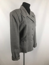 Load image into Gallery viewer, 1940s 1950s Volup Grey Wool Lady Scott Jacket - B44 46