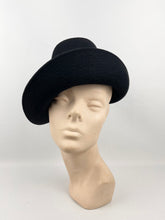 Load image into Gallery viewer, Original Vintage Jacoll Black Felt Hat with Feather Trim