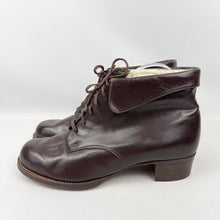 Load image into Gallery viewer, Original 1940's Chocolate Brown Glace Leather Real Fur Lined Lace Up Boots - UK 5.5 6