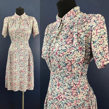 Load image into Gallery viewer, Exceptionally Beautiful 1930s Floral Dress - Bust 34 35 36
