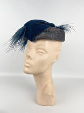Load image into Gallery viewer, Beautiful Vintage 1950's Straw Hat with Velvet and Ostrich Feather Trim - A Cross-Keys Hat