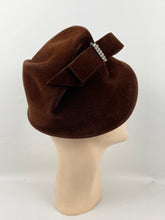 Load image into Gallery viewer, Charming 1950s Warm Brown Felt Hat with Bow and Paste Trim Detail