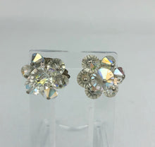 Load image into Gallery viewer, Vintage 1950s Clear Glass Clip On Earrings