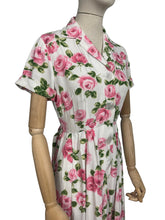 Load image into Gallery viewer, Original 1950's St Michael Marspun White Floppy Cotton Dress with Pink Rose Print Bust 36