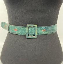 Load image into Gallery viewer, Original 1930s Dark Green Embossed Leather Belt - Waist 25 26 27 28