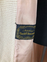 Load image into Gallery viewer, 1940s Volup Wool Swagger Coat in Cream Check with Single Button - Bust 40 42 44