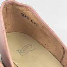 Load image into Gallery viewer, Original 1950's Baby Pink Leather Shoes with Gold Tone Trim - UK 6 6.5