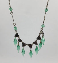 Load image into Gallery viewer, 1930s Art Deco Green Glass Necklace
