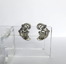 Load image into Gallery viewer, 1940s or 1950s Marcasite Clip on Earrings