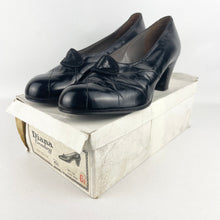 Load image into Gallery viewer, Original 1930's 1940's Deadstock in Box Black Glace Kid Leather Court Shoes by Diana - UK 6 6.5