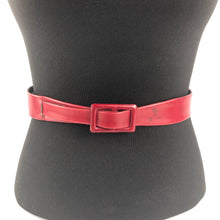 Load image into Gallery viewer, Original 1940s Ox Blood Leather Belt - Waist 25 26 27