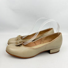 Load image into Gallery viewer, Original 1950's Dark Beige Leather Shoes with Gold Tone Trim - UK 6