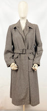Load image into Gallery viewer, Original 1930s 1940s Brown and Cream Houndstooth Check Three Way Coat - Bust 38 40 42