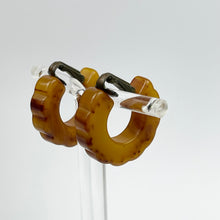Load image into Gallery viewer, Vintage 1940's 1950's Mottled Brown Bakelite Clip On Hoop Earring
