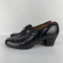 Load image into Gallery viewer, 1940s Black Leather Portland Lace Up Shoes - UK Size 5.5 *