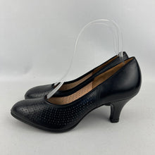 Load image into Gallery viewer, Original 1940's 1950's Deadstock Black Leather Court Shoes with Punch Detail - UK Narrow 4