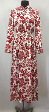 Load image into Gallery viewer, 1940s CC41 Moygashel House Dress / Housecoat - B40
