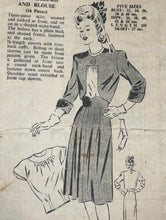 Load image into Gallery viewer, 1940's Reproduction Button Back Fine Cotton Blouse in Egyptian Print - Bust 34 36