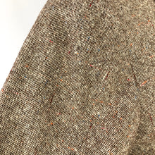 Load image into Gallery viewer, 1940s Cropped Swing Jacket Made From Scottish Tweed B34