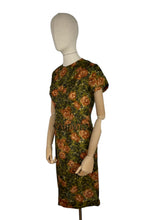 Load image into Gallery viewer, Original 1950's Fine Silk Dress in Green and Brown Autumnal Print - Stylish Piece - Bust 35 36